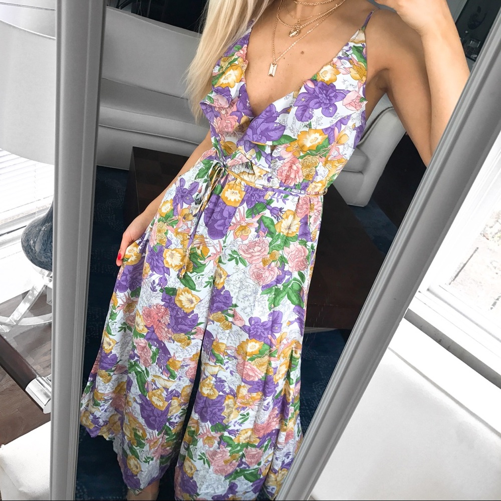 🆕 PURPLE MULTI FLORAL PRINT JUMPSUIT! - Picture 5 of 11